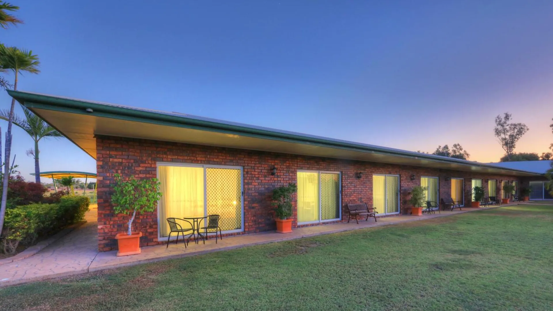Heritage Lodge Motel Charters Towers