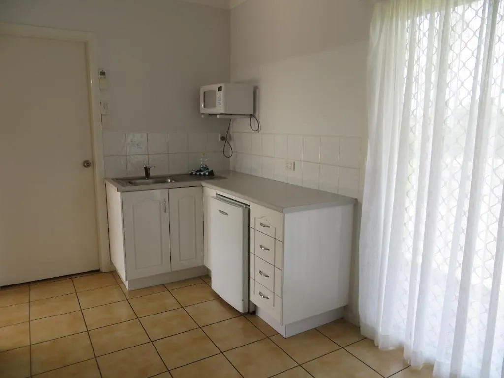 ***  Heritage Lodge Motel Charters Towers Australia