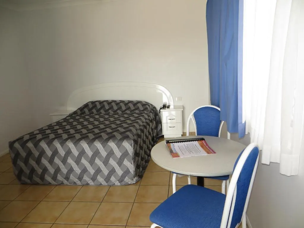 Heritage Lodge Motel Charters Towers