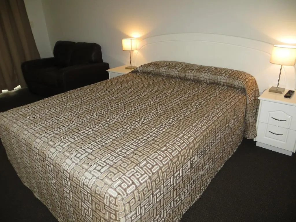 Heritage Lodge Motel Charters Towers Australia